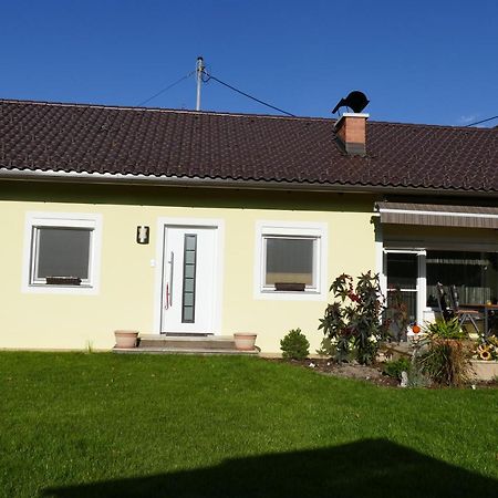 Ferienwohnung Stichauner Bodensdorf Zimmer foto
